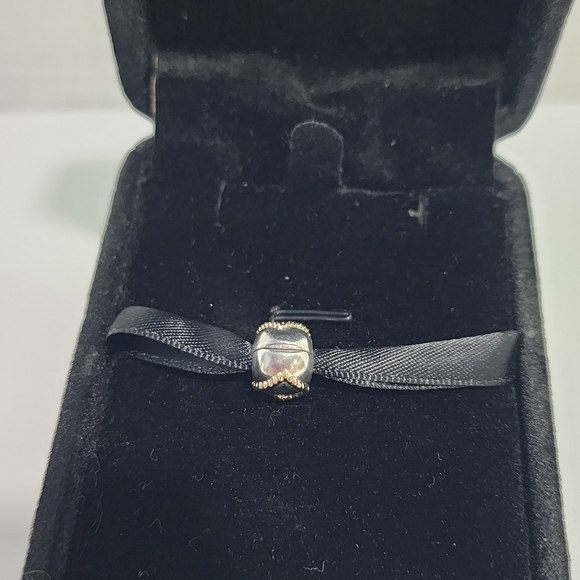 ✨️Retired✨️ Authentic Pandora Braided Heart Clip Two Tone Clip 14k gold accent - Picture 4 of 5